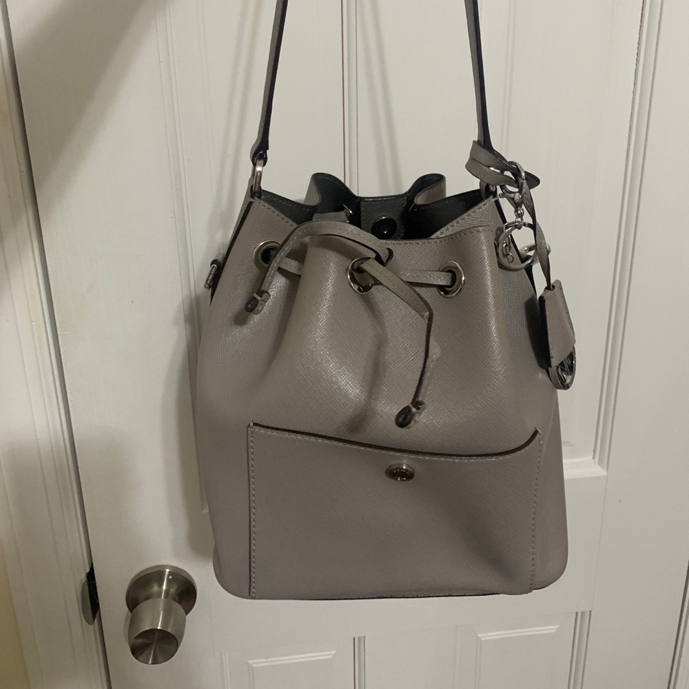 Michael Kors Bucket Bag